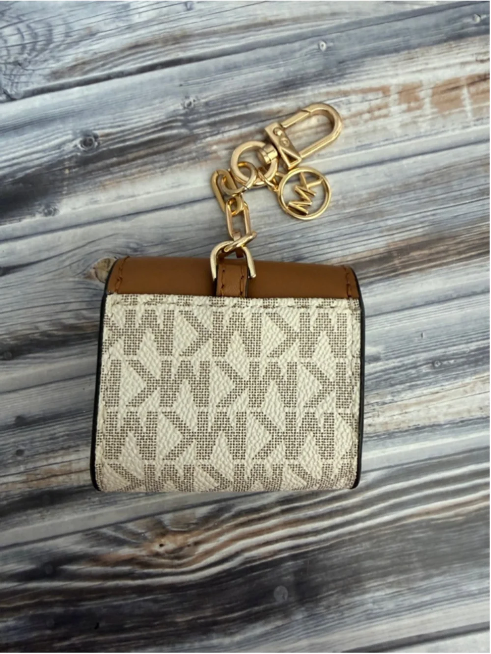 Michael Kors jet set AirPod earbud travel case